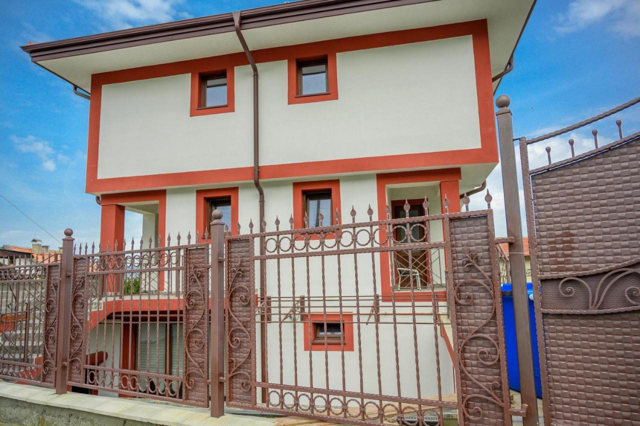 Къща За Гости „Жоро И Дани “ Villa Sapareva Bania Exterior foto