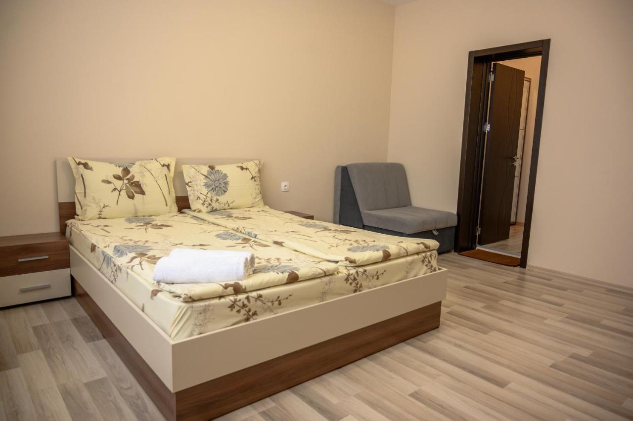 Къща За Гости „Жоро И Дани “ Villa Sapareva Bania Exterior foto