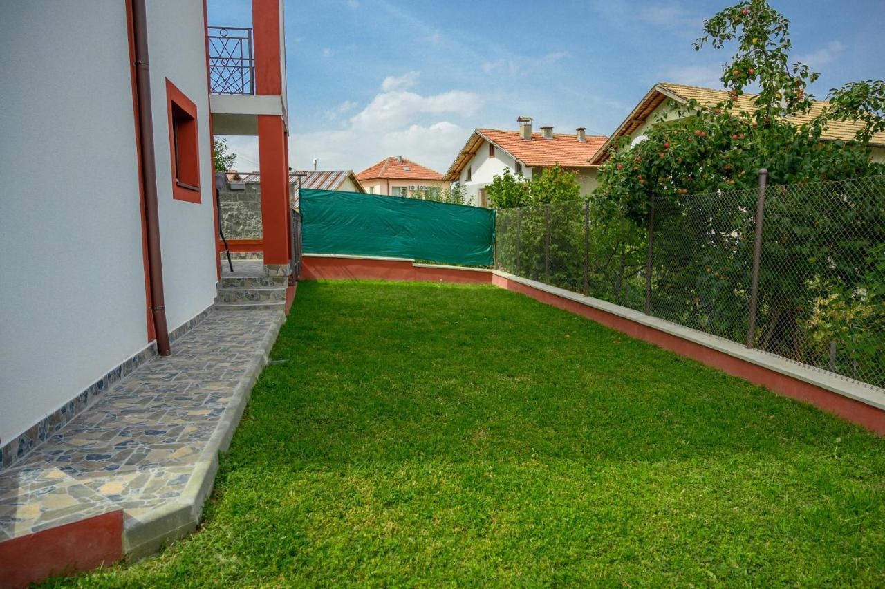 Къща За Гости „Жоро И Дани “ Villa Sapareva Bania Exterior foto